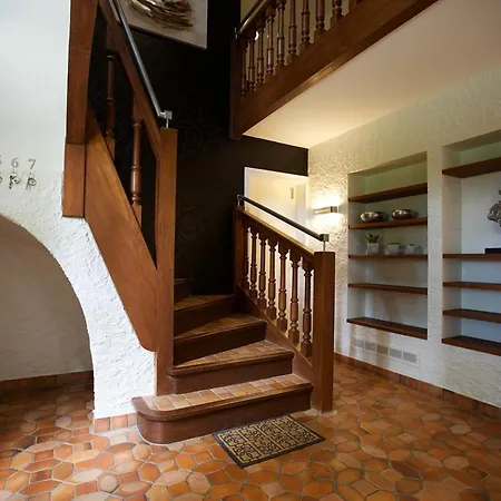 Vakantiehuis Spacieuse Et Elegante Avec Grand Parc Arbore, Et Equipements Pour 14 Personnes - Fr-1-510-2