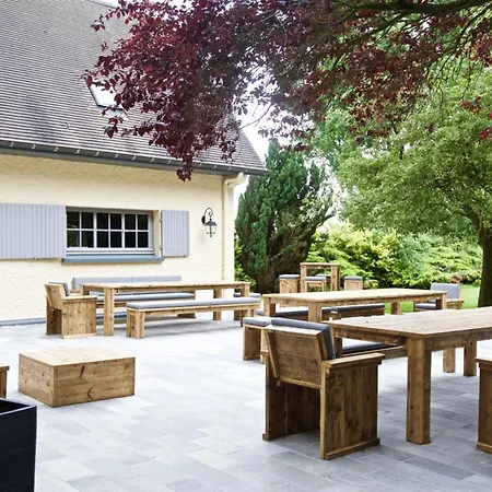 Vakantiehuis Spacieuse Et Elegante Avec Grand Parc Arbore, Et Equipements Pour 14 Personnes - Fr-1-510-2