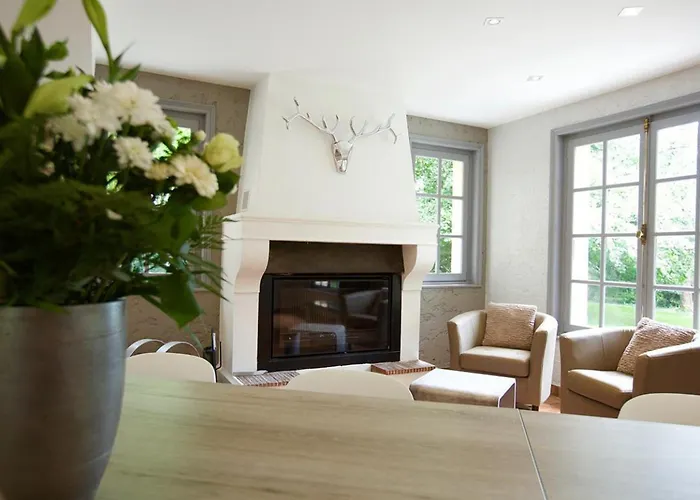 Spacieuse Et Elegante Avec Grand Parc Arbore, Et Equipements Pour 14 Personnes - Fr-1-510-2 Feriehus Estaires