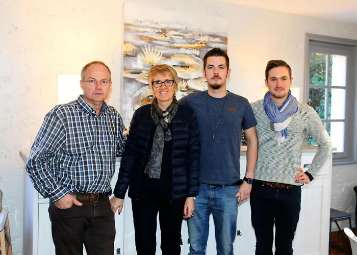 Spacieuse Et Elegante Avec Grand Parc Arbore, Et Equipements Pour 14 Personnes - Fr-1-510-2 * Estaires