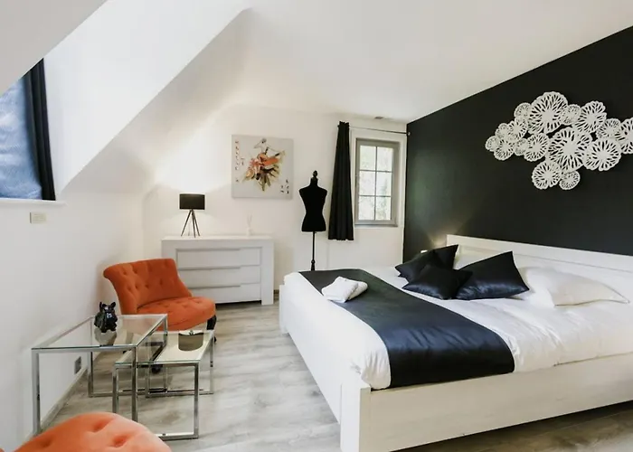 Spacieuse Et Elegante Avec Grand Parc Arbore, Et Equipements Pour 14 Personnes - Fr-1-510-2 Feriehus