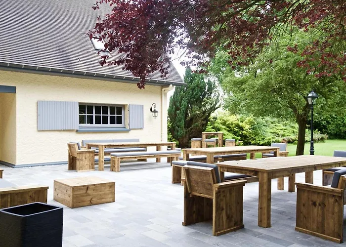 Feriehus Spacieuse Et Elegante Avec Grand Parc Arbore, Et Equipements Pour 14 Personnes - Fr-1-510-2