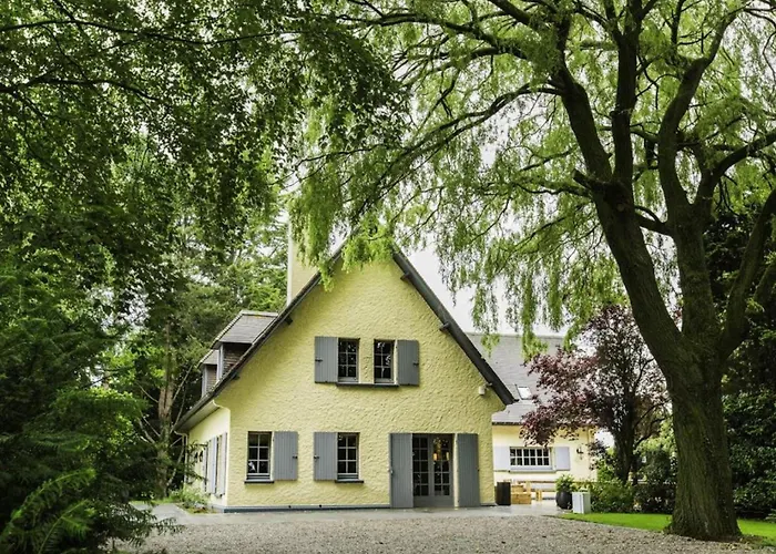 Spacieuse Et Elegante Avec Grand Parc Arbore, Et Equipements Pour 14 Personnes - Fr-1-510-2 Estaires